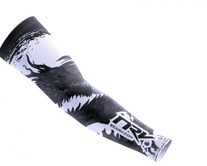 NRV Gaming Sleeve - Black Dragon - M