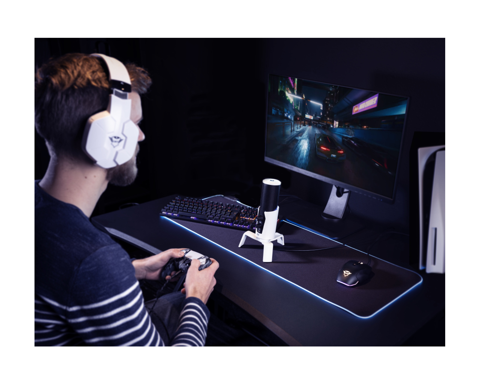 マイクグラッシー　プレイキュー Trust GXT 258W Fyru USB 4-in-1 Streaming Microphone PS5 - us