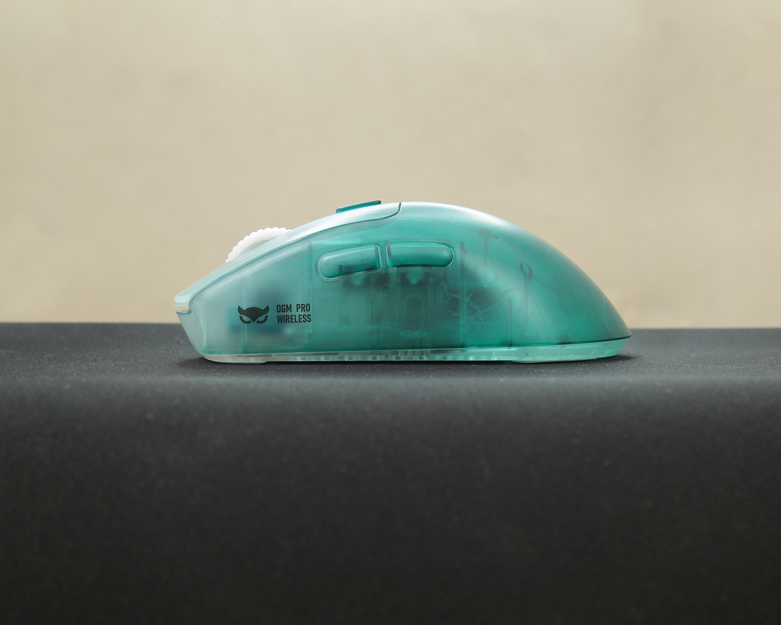 Waizowl OGM Pro Feather Wireless Gaming Mouse