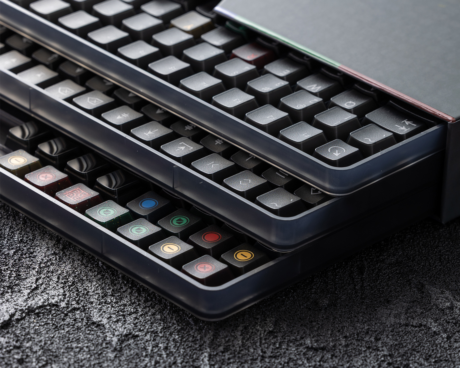 キーボード PBTfans Retro Dark Lights R2 Artisan PBTfans Retro Dark Lights R2 ABS Keycaps – Divinikey