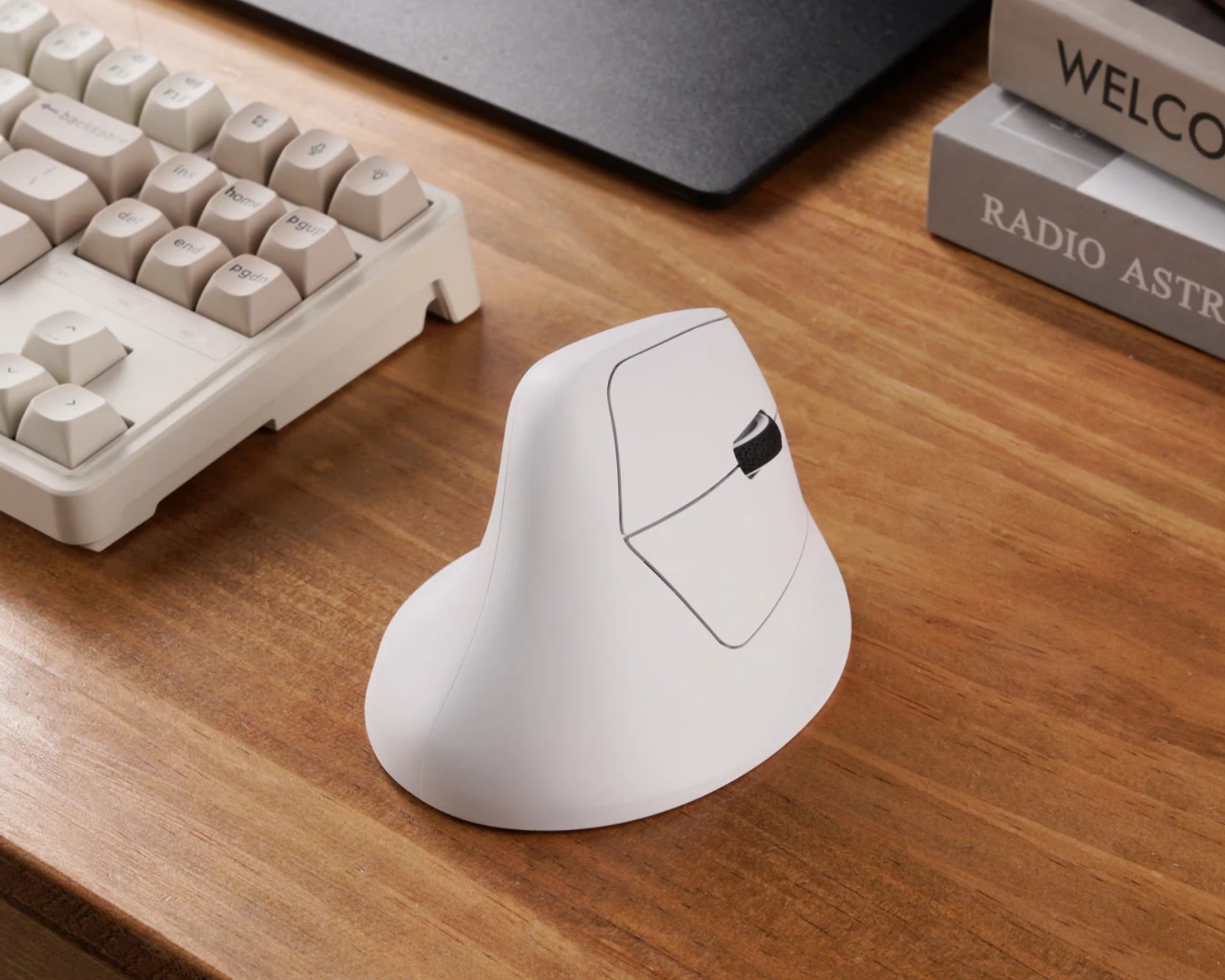 Keychron M5 8K Wireless Mouse - White - us.MaxGaming.com
