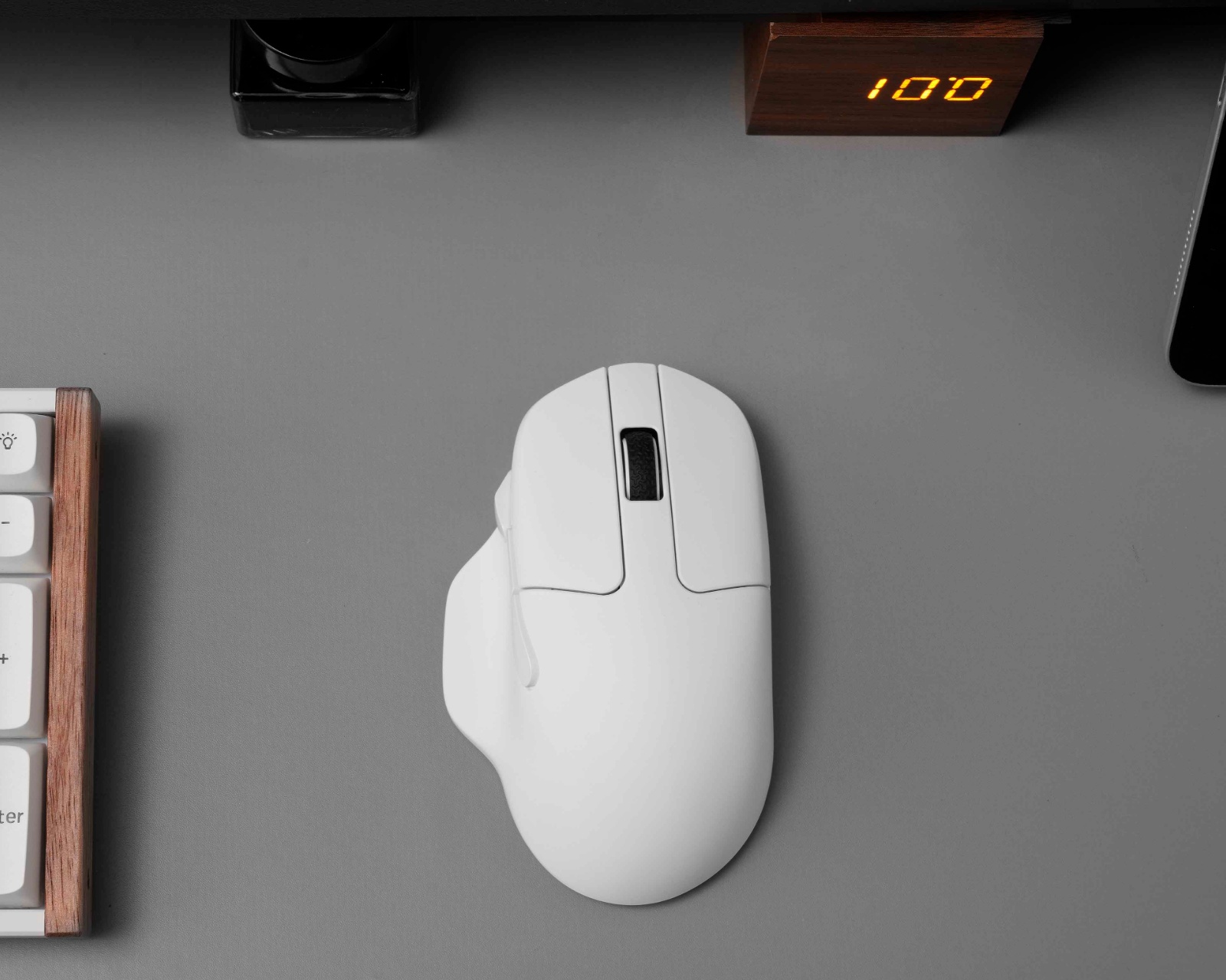 Keychron M7 Wireless Mouse - Thumbnail 2