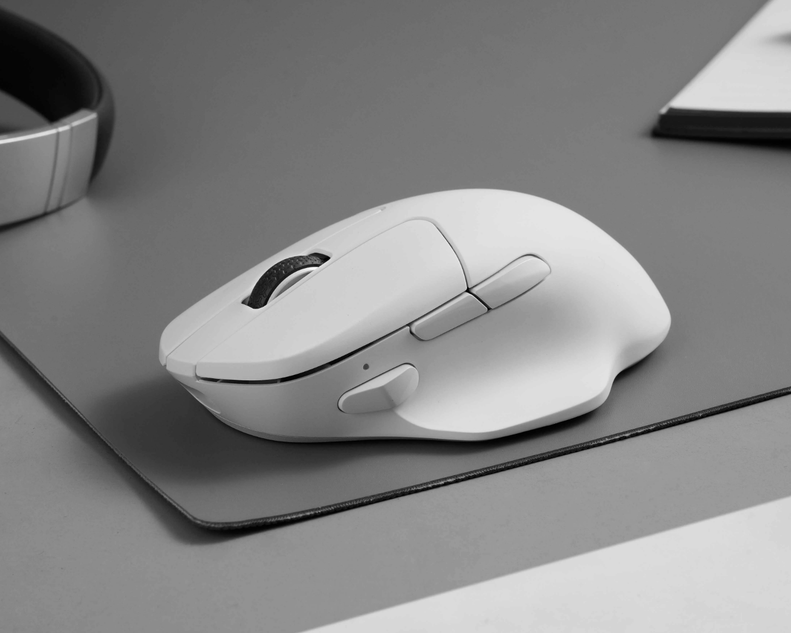 Keychron M7 8K Wireless Mouse - White - us.MaxGaming.com