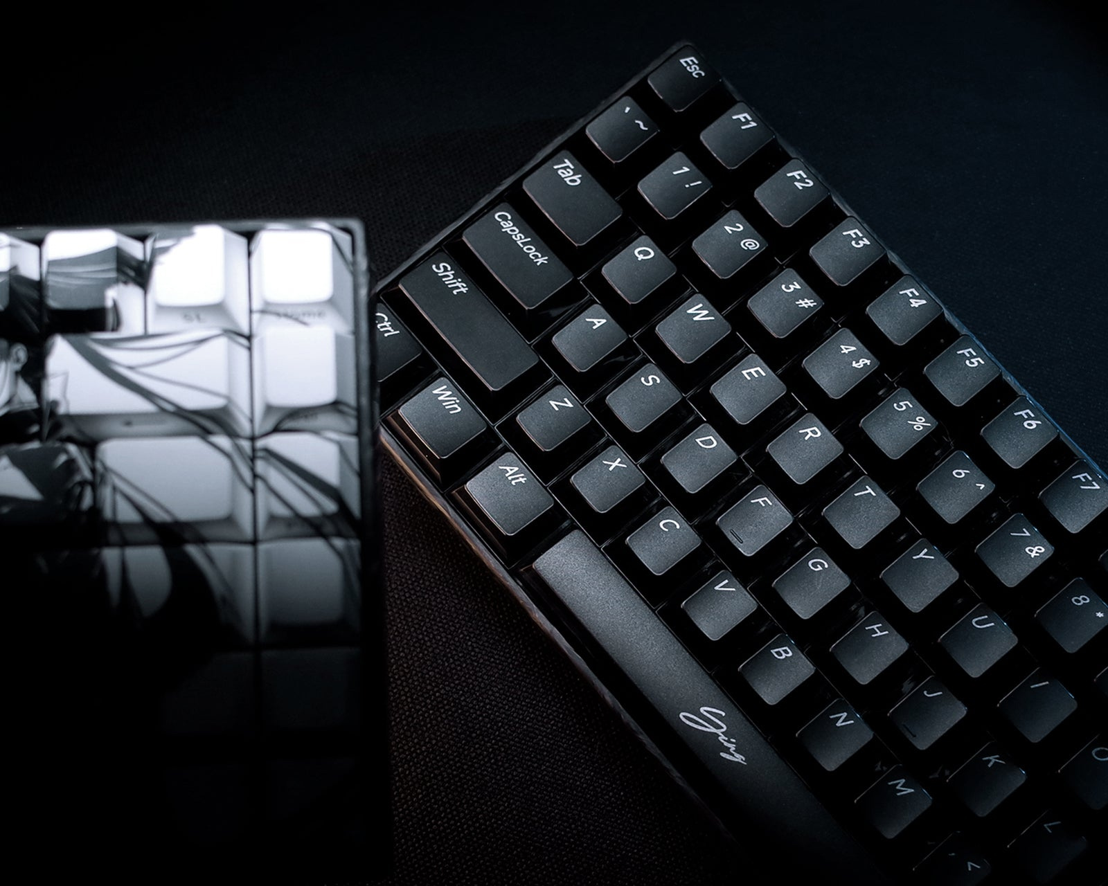 WLMouse YING75 Forged Carbon Fiber Keyboard - Black [Gateron