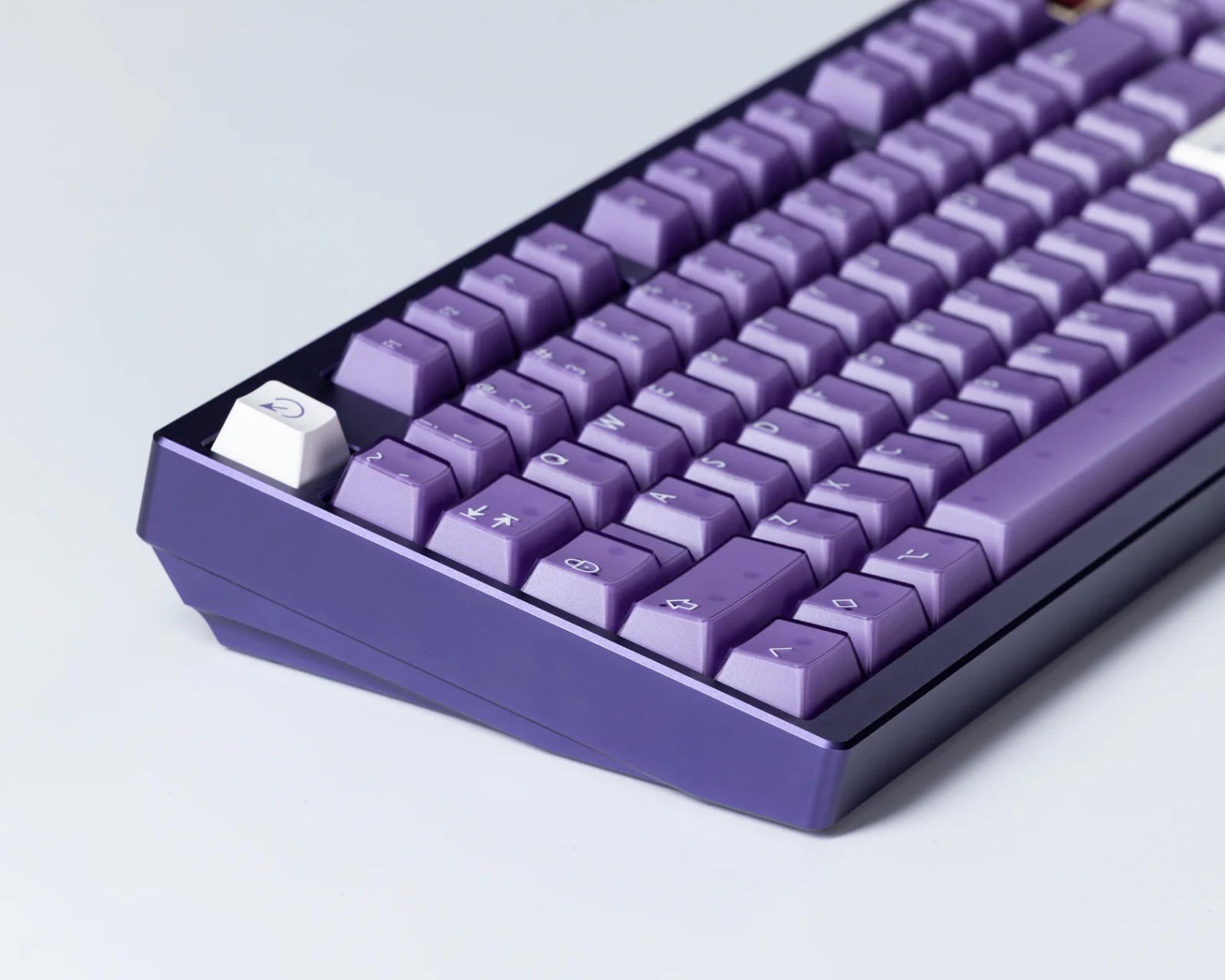 KBDfans Athena 1800 - Dark Purple - us.MaxGaming.com
