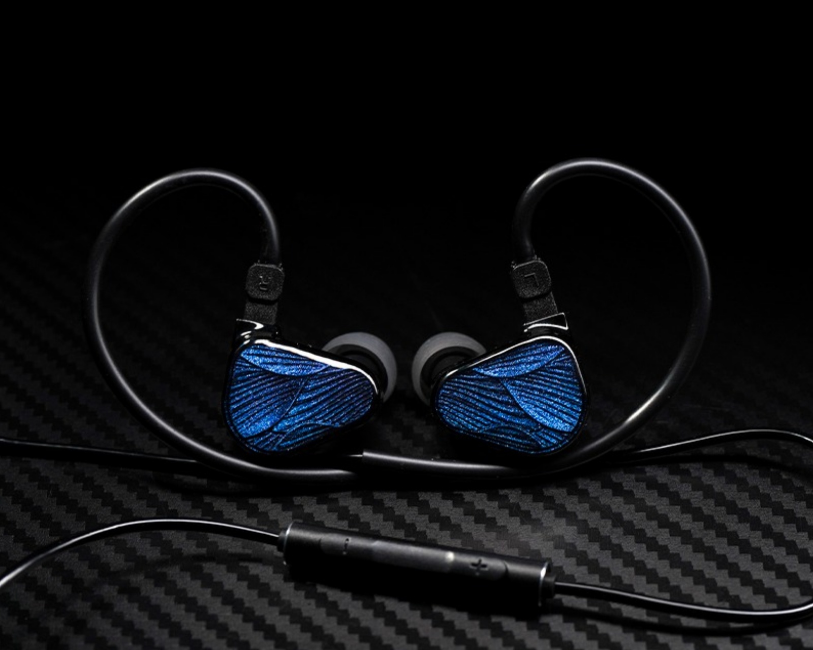 Truthear Zero Blue 2 with Mic - us.MaxGaming.com