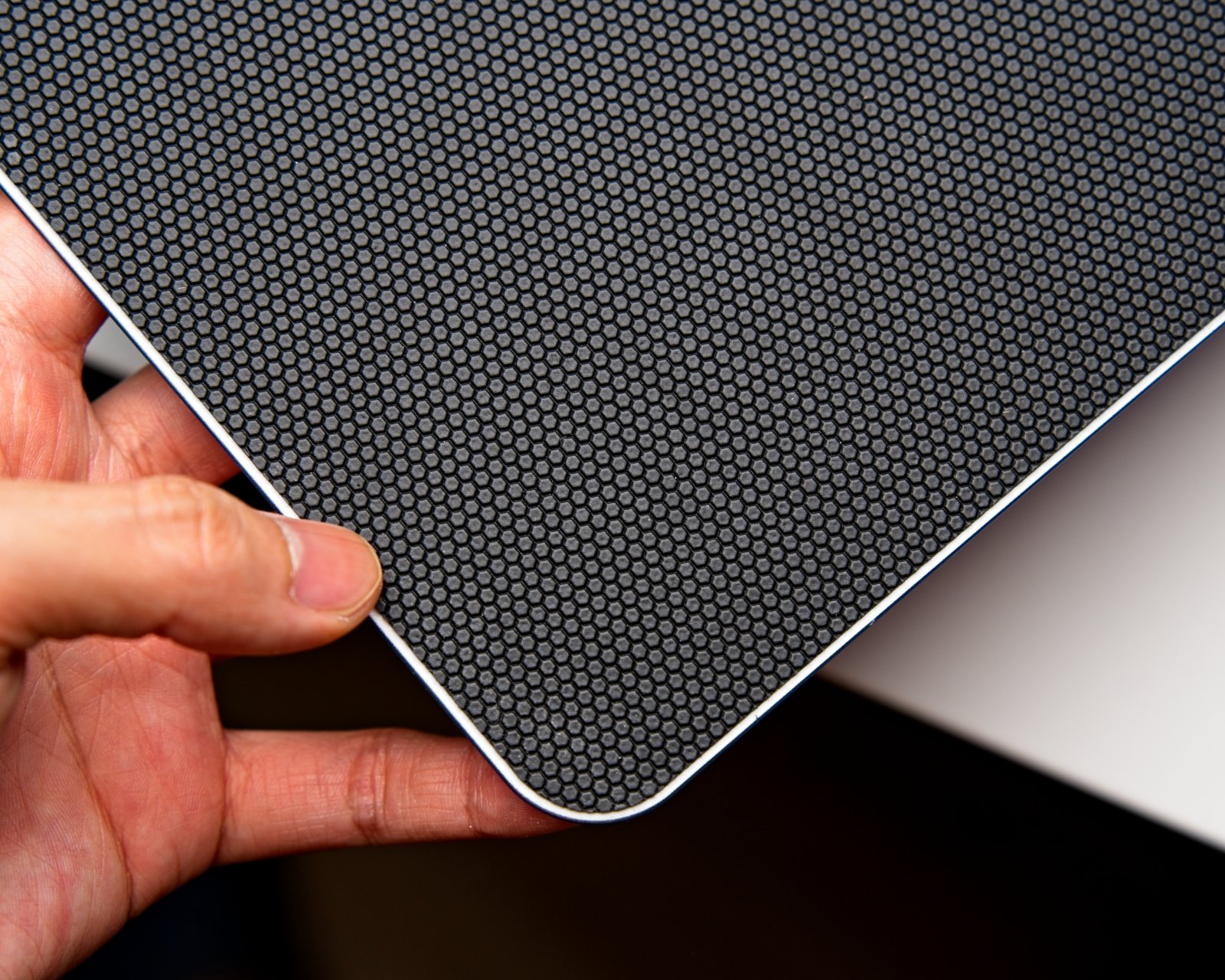 MITSUKI Yusui Glass Mousepad - us.MaxGaming.com
