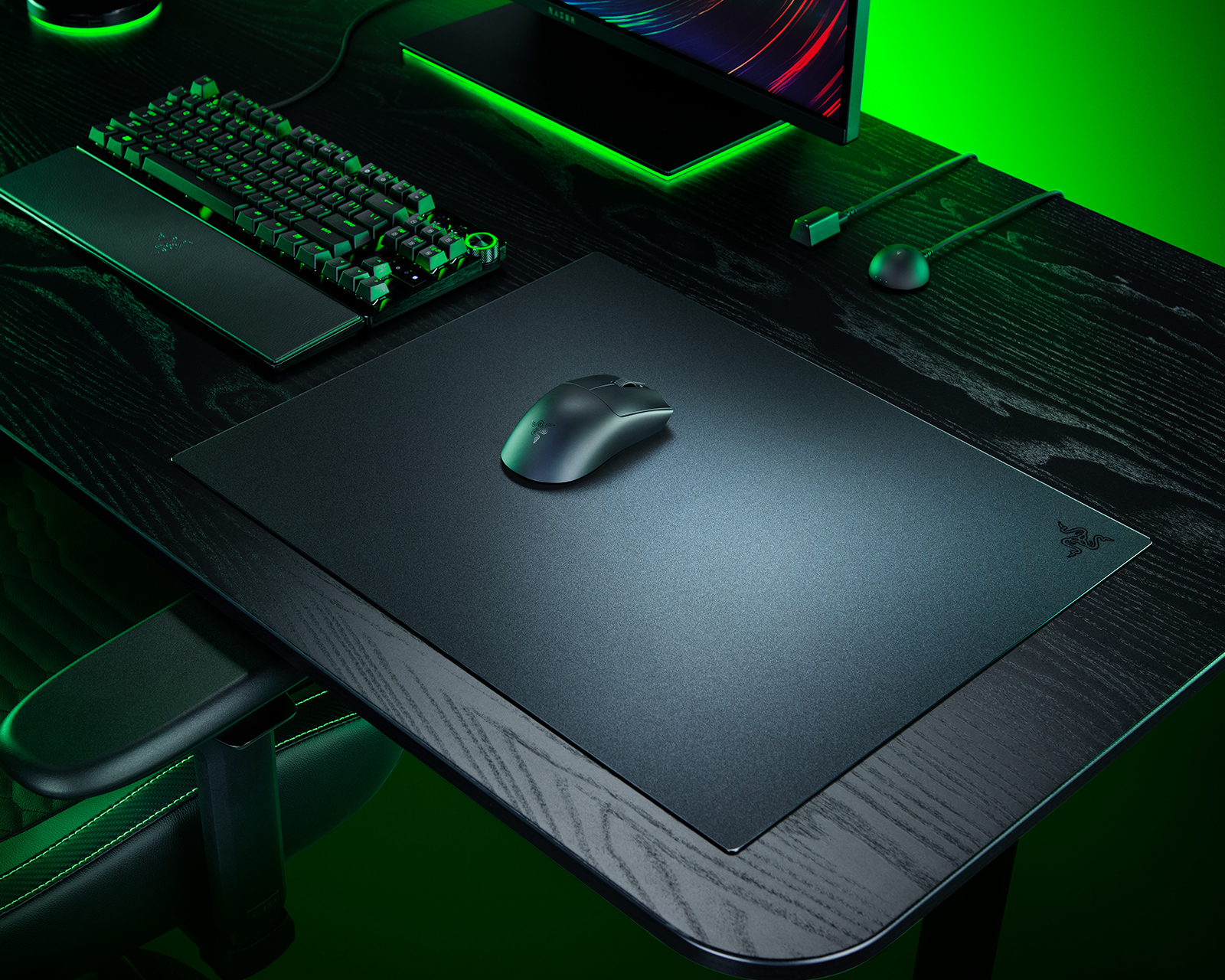 Razer Atlas ブラック Razer Atlas Pro Glass Mousepad - Black - us.MaxGaming.com