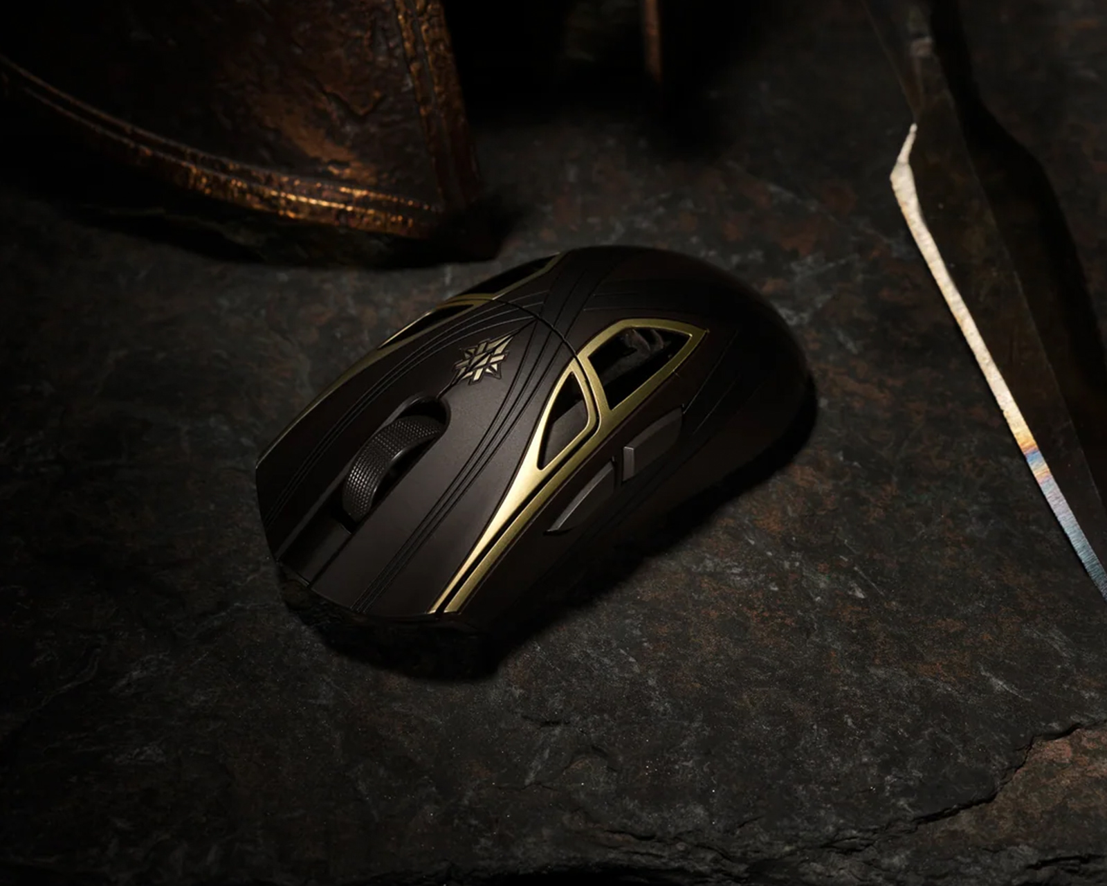 Finalmouse Starlight X Nightfall - us.MaxGaming.com